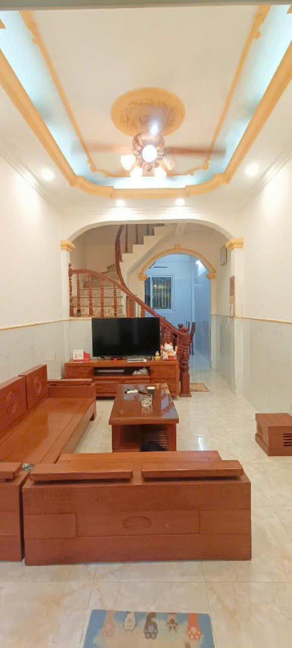 nhà đất hoàng mai